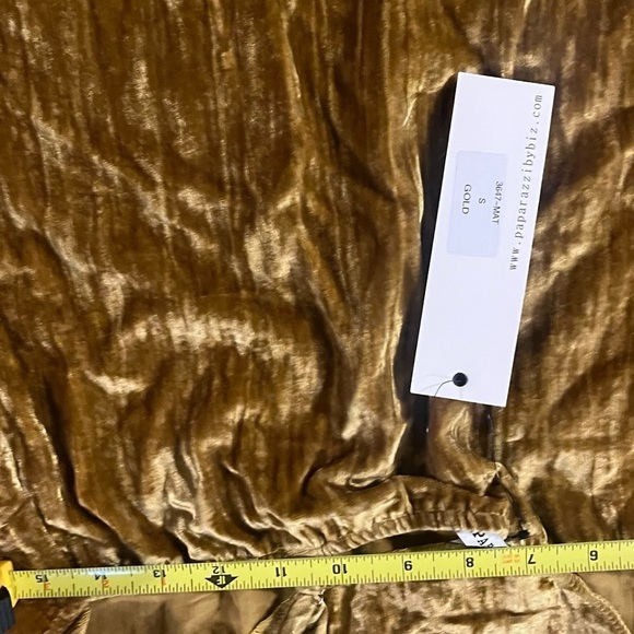 NWT Paparazzi Biz gold velvet pant suit blouse and pants - Picture 14 of 15